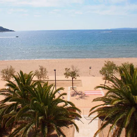 アパート Miramar 15b