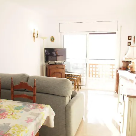 アパート Miramar 15b ロザス