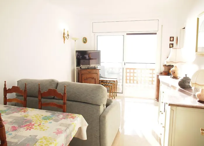 アパート Miramar 15b ロザス