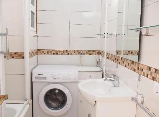 Miramar 15b アパート