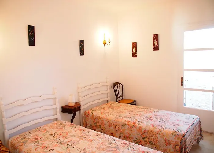 アパート Miramar 15b ロザス